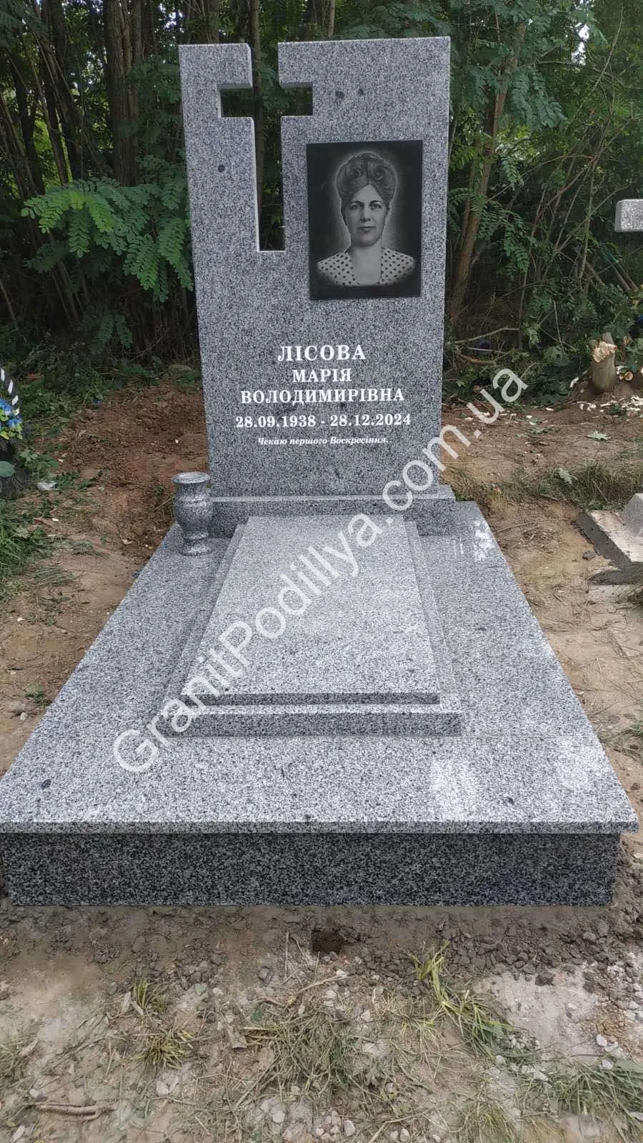 Подвійний пам'ятник з граніту - Кам'янець-Подільський | GranitPodillya